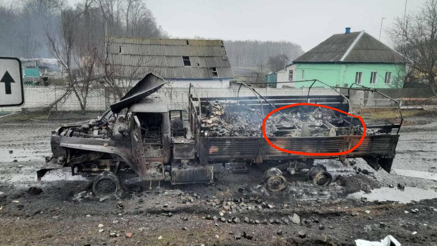 Правовий статус під час війни: що дозволено та заборонено робити військовим і цивільним? - 49517