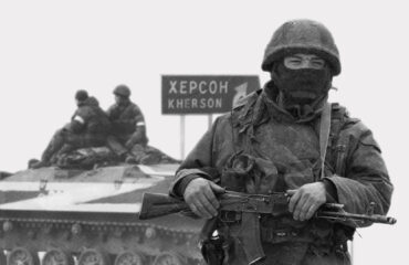 Розгляд справ про воєнні злочини затягують: чому підозрювані та обвинувачені не отримують повістки до суду?