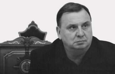 “Чорний день в історії суду” триває: Головою ВС обрали Станіслава Кравченка