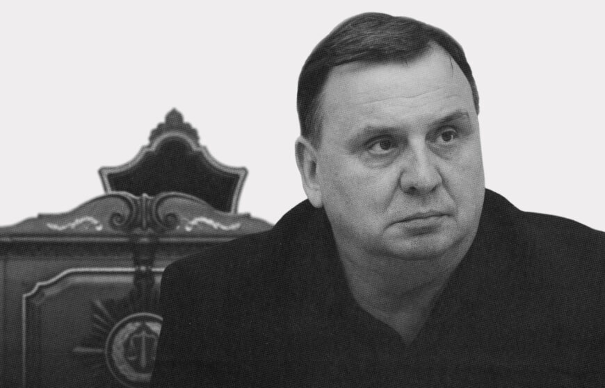 “Чорний день в історії суду” триває: Головою ВС обрали Станіслава Кравченка
