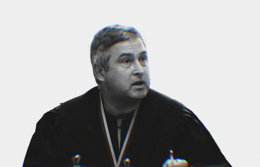 Аблов подає в суд на ВРП, щоб та розглянула питання його почесної відставки