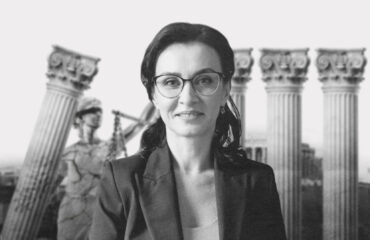 Колеги Смирнова та Ківалова — хто з українських професорів допомагає суддям уникнути звільнення?