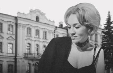 Візити до РФ й т. о. Криму та непояснене майно вартістю в мільйони: ВККС направила на звільнення одіозну суддю Отрош