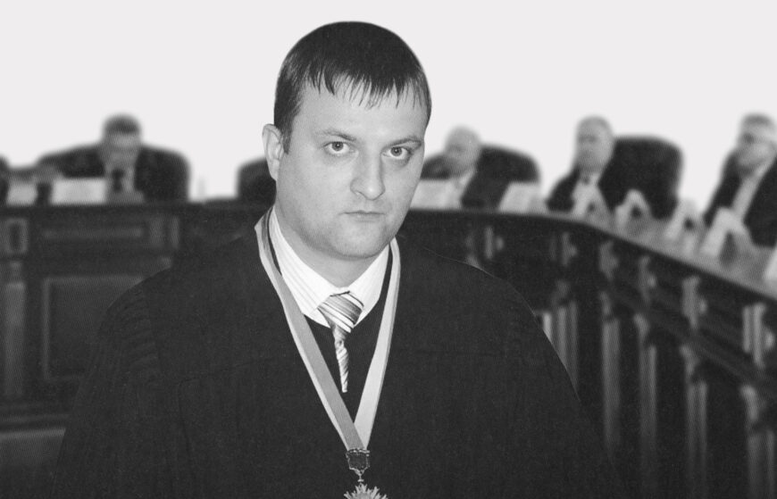 За кермом і напідпитку: ВРП розгляне скаргу на суддю Савицького